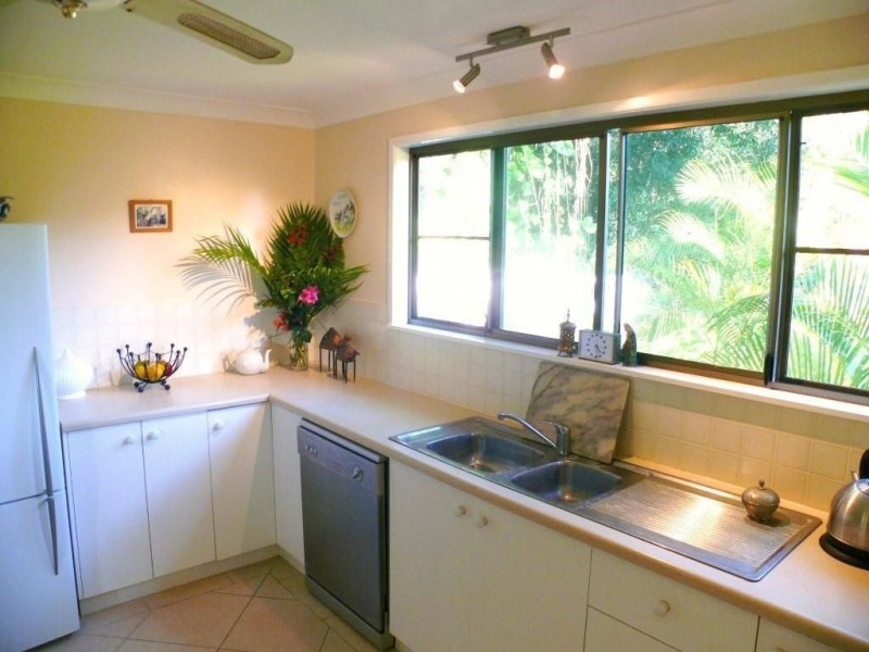 43 Namanula Drive, Flametree QLD 4802