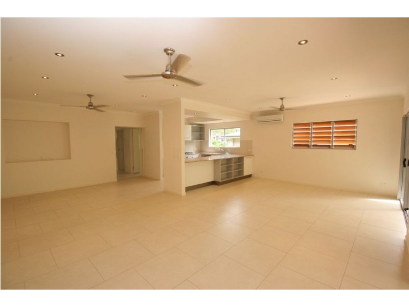 1/31 Sunset Drive, Jubilee Pocket QLD 4802
