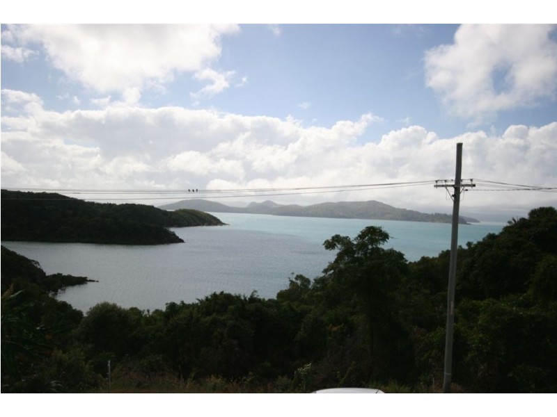 10 Passage Ave, Shute Harbour QLD 4802