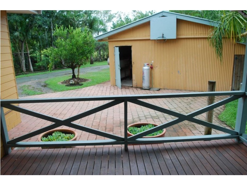 5 Jasinique Drive, Flametree QLD 4802
