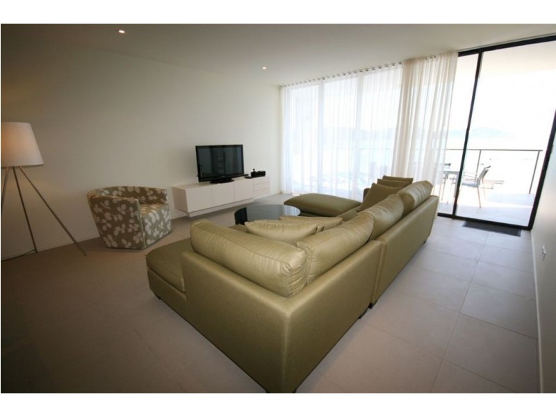 80/11 Altman Ave, Cannonvale QLD 4802