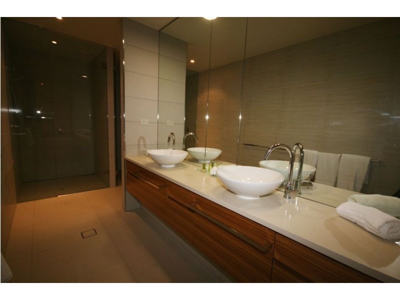 80/11 Altman Ave, Cannonvale QLD 4802