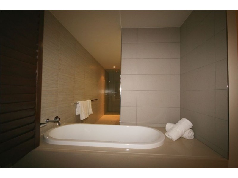 80/11 Altman Ave, Cannonvale QLD 4802