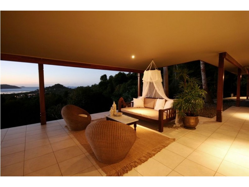 58 Ridgeview Road, Cannonvale QLD 4802