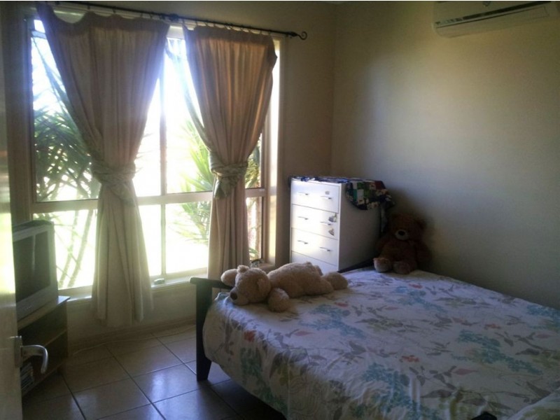 15 Kirkpatrick Crt, Bowen QLD 4805