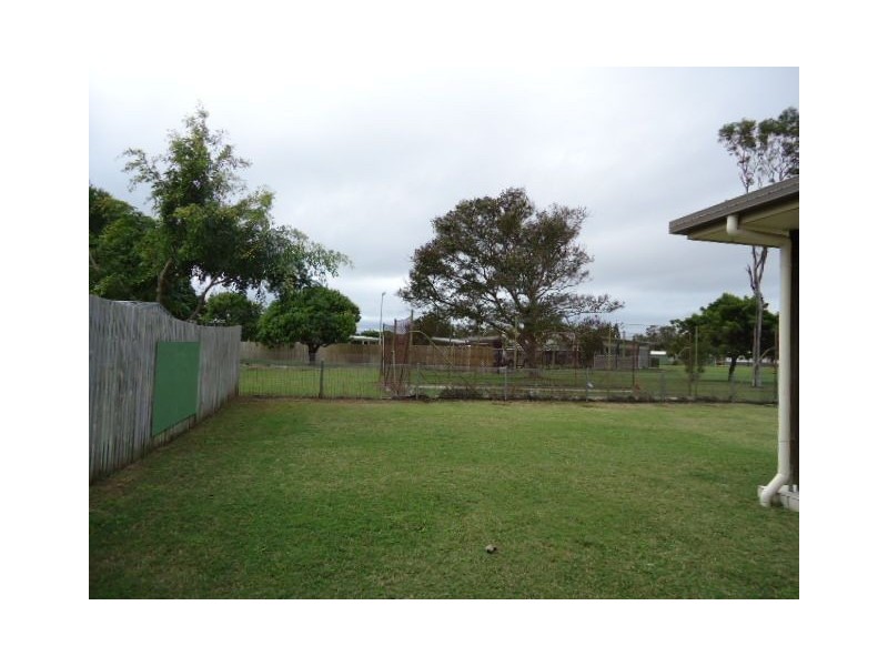 15 Kirkpatrick Crt, Bowen QLD 4805
