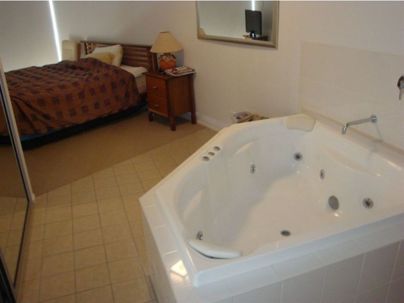 25/18 Seaview Drive, Airlie Beach QLD 4802