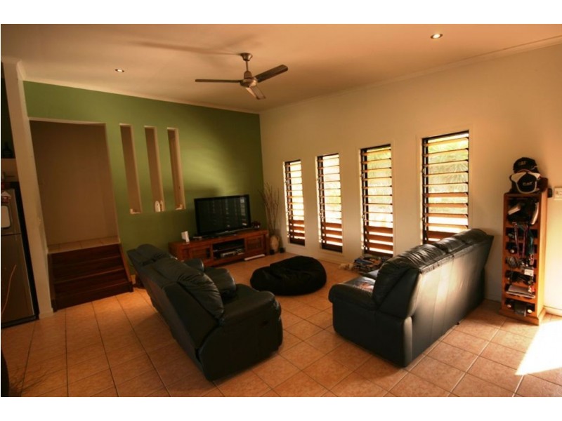 74 Country Road, Cannonvale QLD 4802