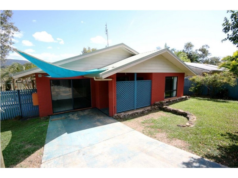 38 South Molle Boulevard, Cannonvale QLD 4802