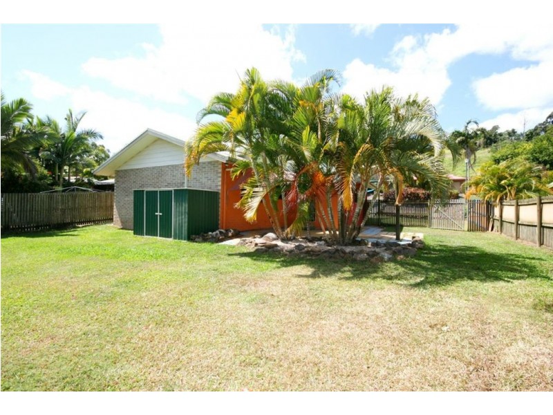 38 South Molle Boulevard, Cannonvale QLD 4802