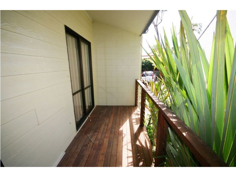 1/4 Border Drive, Cannonvale QLD 4802