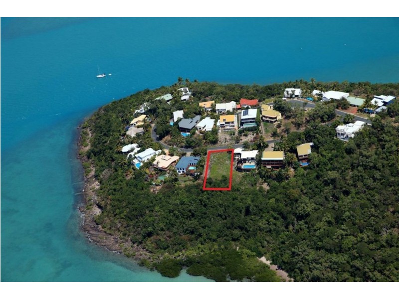 11 Warrain Street, Shute Harbour QLD 4802