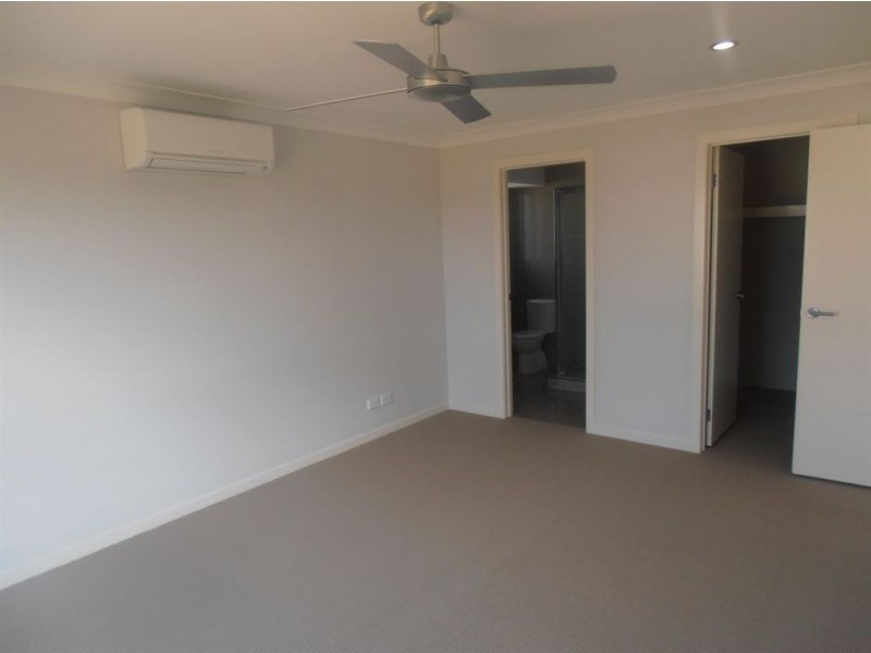 34 Endeavour Cct, Cannonvale QLD 4802