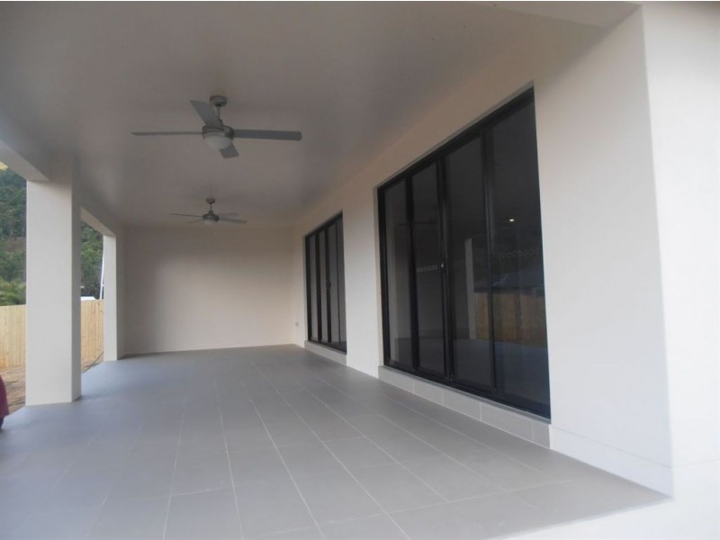 34 Endeavour Cct, Cannonvale QLD 4802