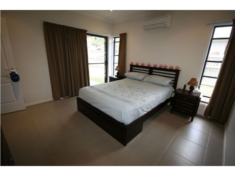 1/22 Sunset Drive, Jubilee Pocket QLD 4802