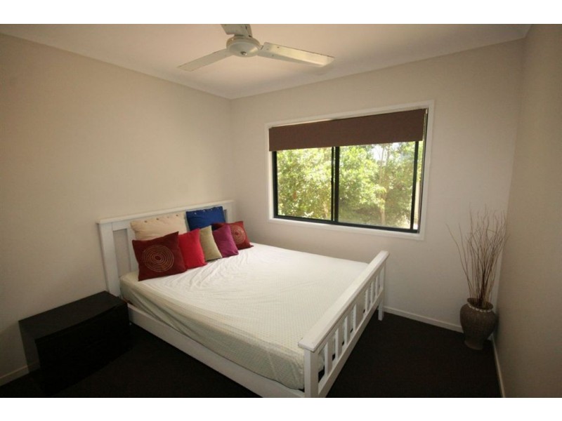 2/6 Border Drive, Cannonvale QLD 4802