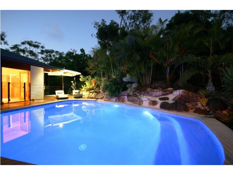 77 Pringle Road, Cannonvale QLD 4802