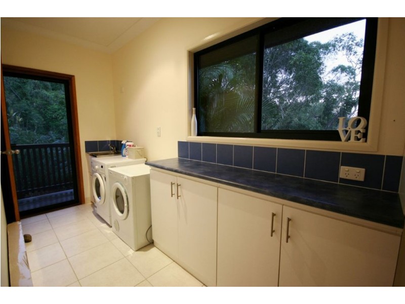 77 Pringle Road, Cannonvale QLD 4802