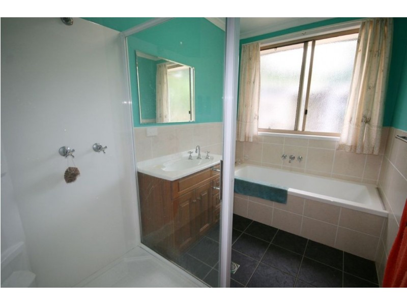 523 Sugarloaf Road, Riordanvale QLD 4800