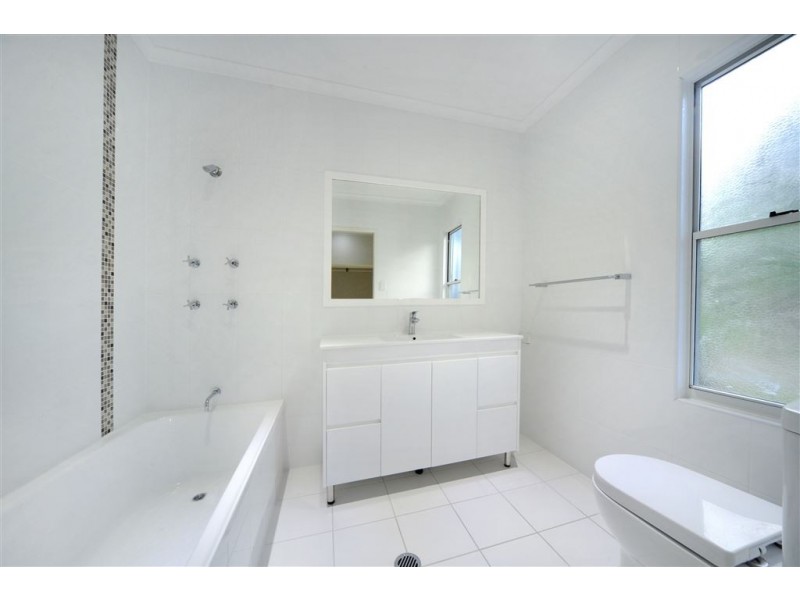 5 Jasinique Drive, Flametree QLD 4802