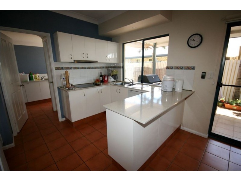 4/12 Erromango Drive, Jubilee Pocket QLD 4802