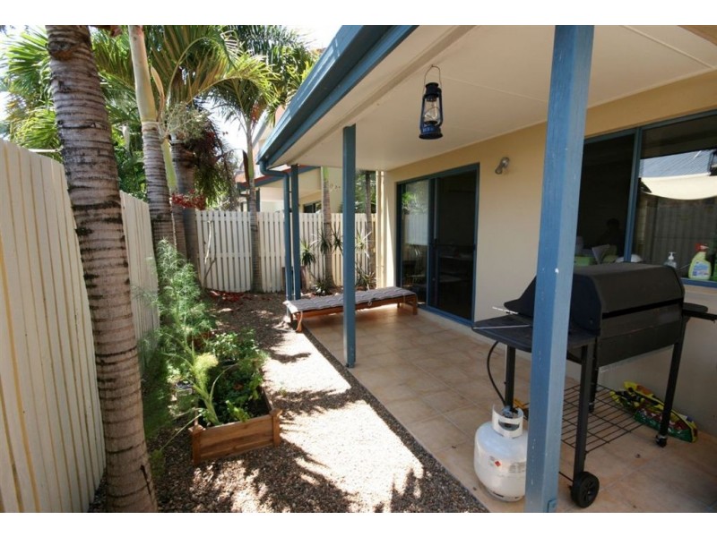 4/12 Erromango Drive, Jubilee Pocket QLD 4802