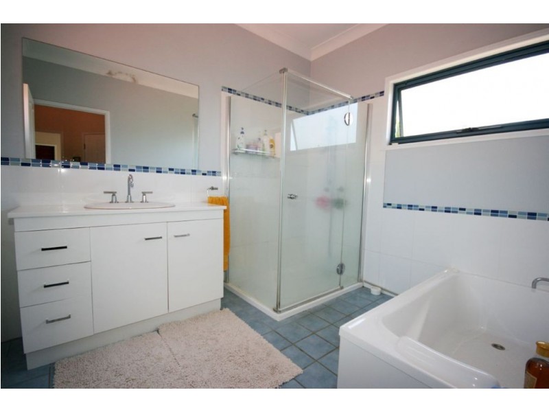 4/12 Erromango Drive, Jubilee Pocket QLD 4802