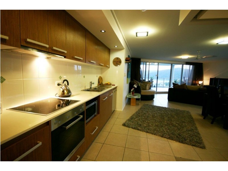 13/18 Seaview Drive, Airlie Beach QLD 4802