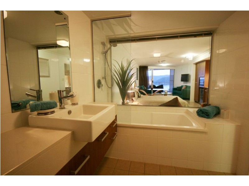 13/18 Seaview Drive, Airlie Beach QLD 4802