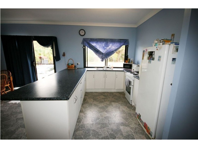 2 Cedar Creek Falls Road, Conway QLD 4800