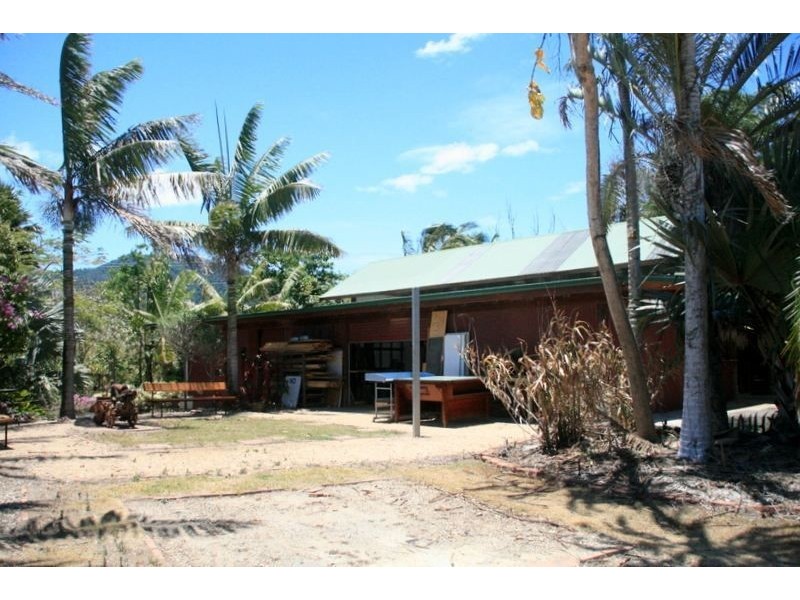 1697 Shute Harbour Road, Cannonvale QLD 4802