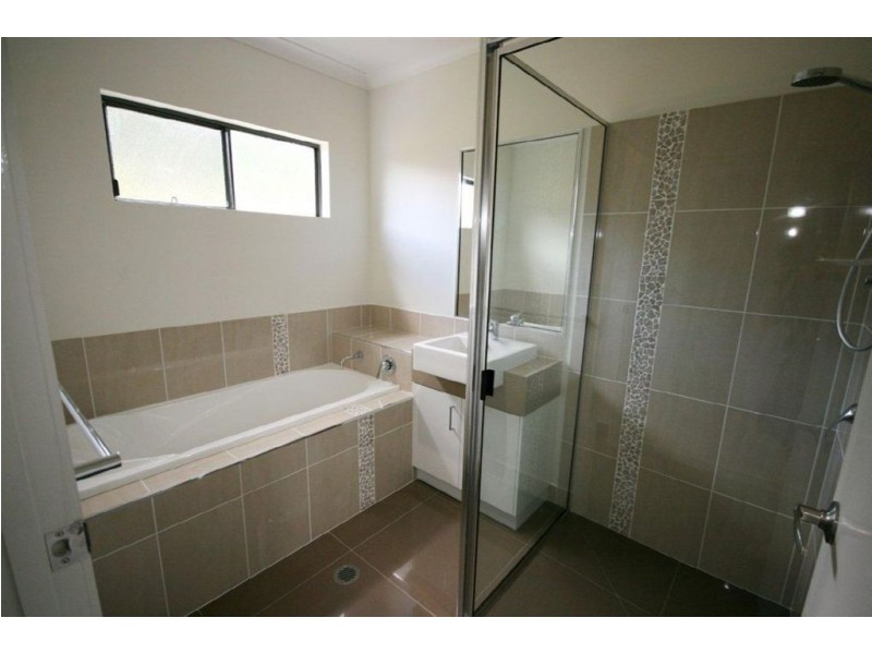 2 Twin Creek Court, Cannonvale QLD 4802