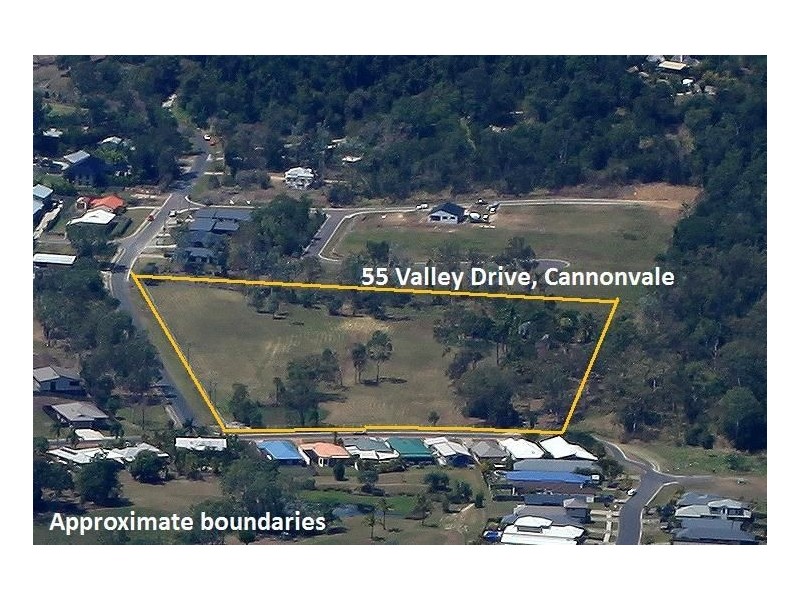 55 Valley Drive, Cannonvale QLD 4802