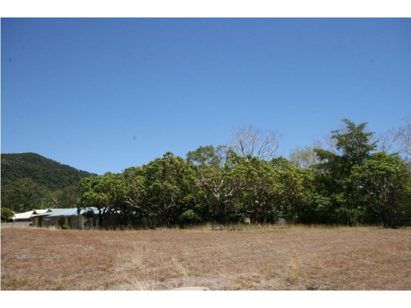 9 Sabel Boulevard, Jubilee Pocket QLD 4802
