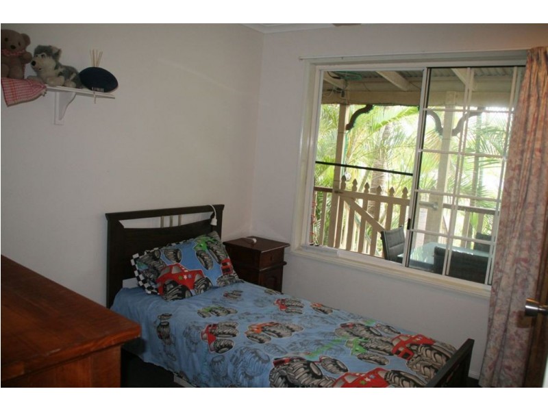 10 Solway Ave, Cannonvale QLD 4802