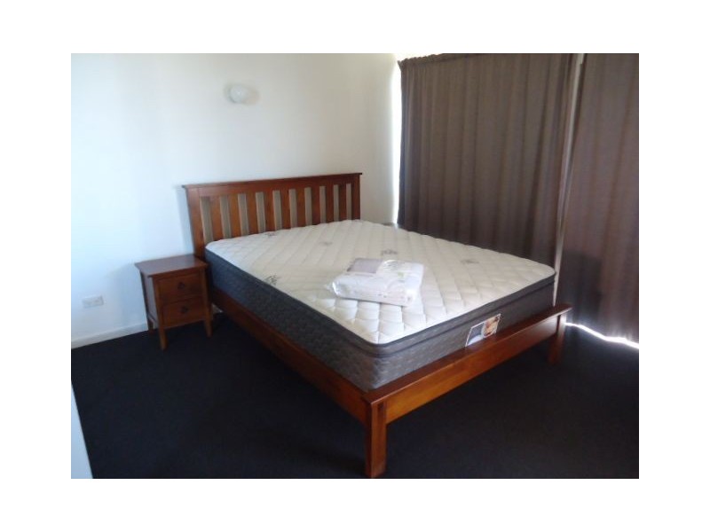 105/2 Eshelby Drive, Cannonvale QLD 4802