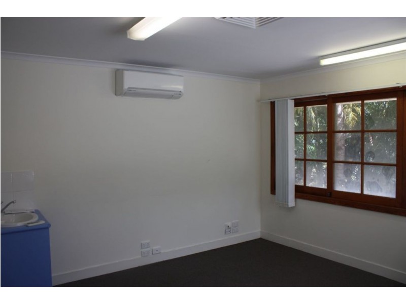 283 Shute Harbour Road, Airlie Beach QLD 4802