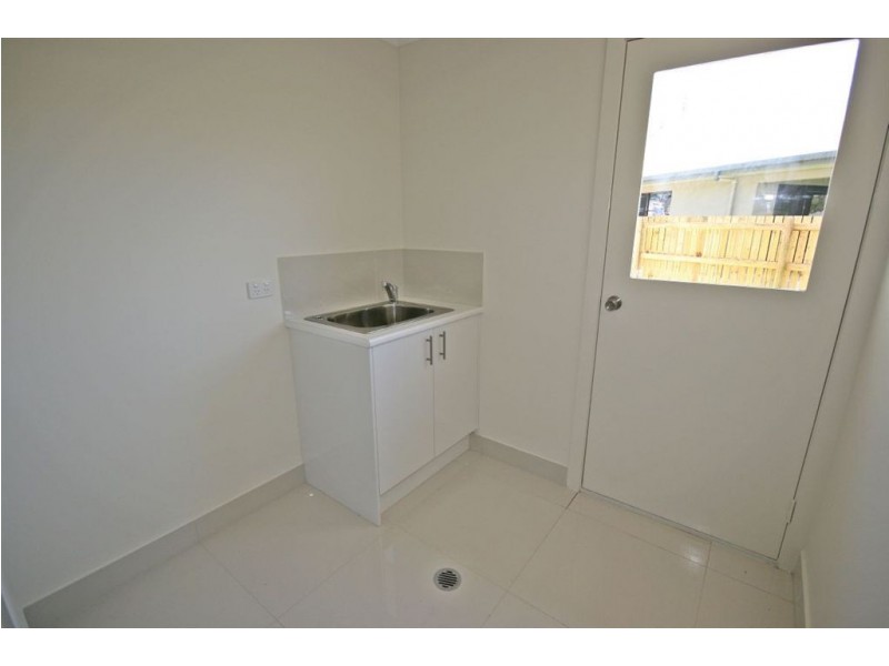 3 Twin Creek Court, Cannonvale QLD 4802