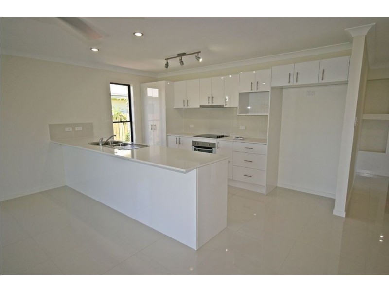 3 Twin Creek Court, Cannonvale QLD 4802