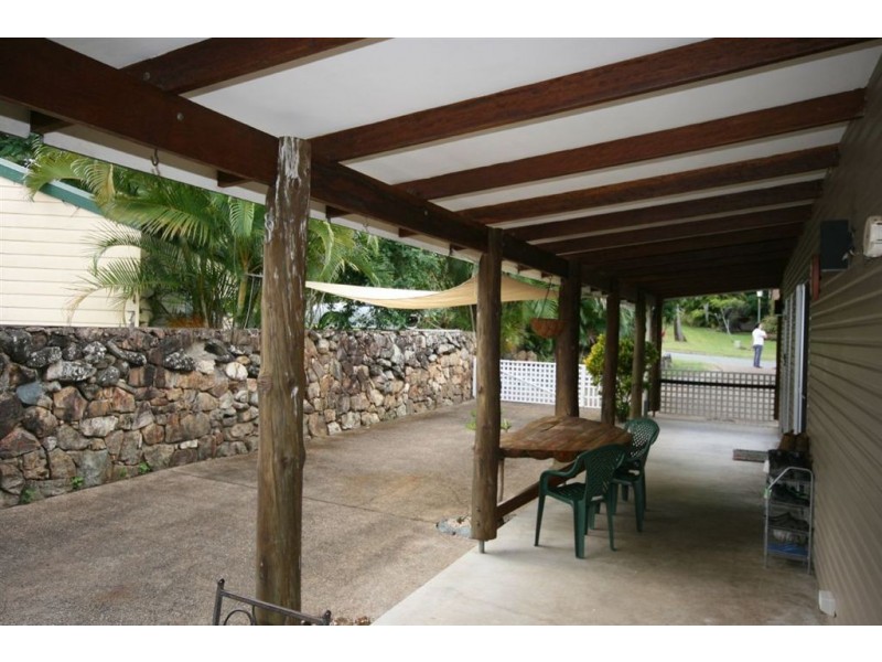 4 Iluka Street, Cannonvale QLD 4802