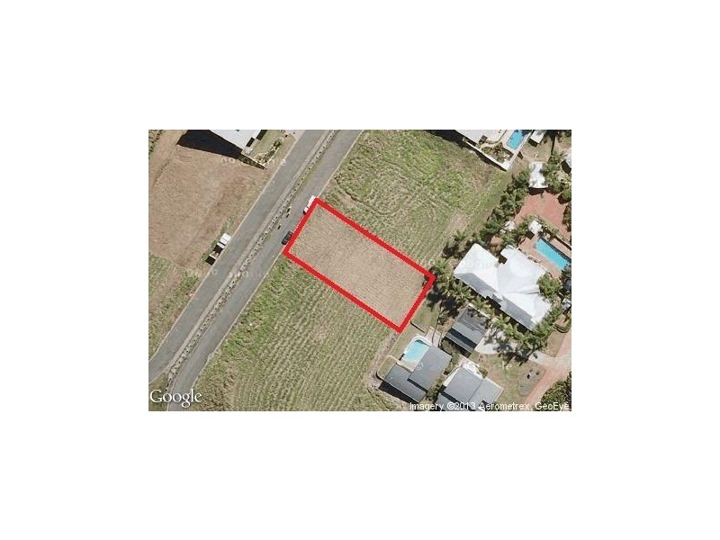 11 Whitehaven Crescent, Cannonvale QLD 4802