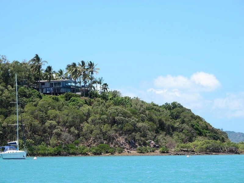 29 Warrain Street, Shute Harbour QLD 4802