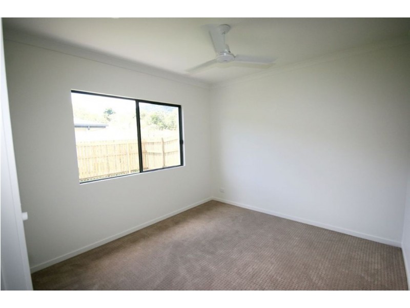 2 Companion Way, Cannonvale QLD 4802