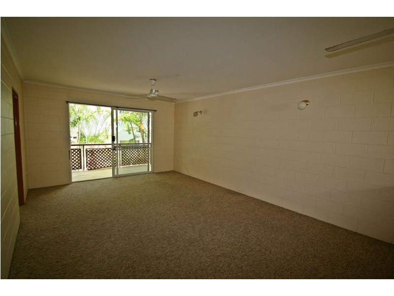 8/14 Island Drive, Cannonvale QLD 4802