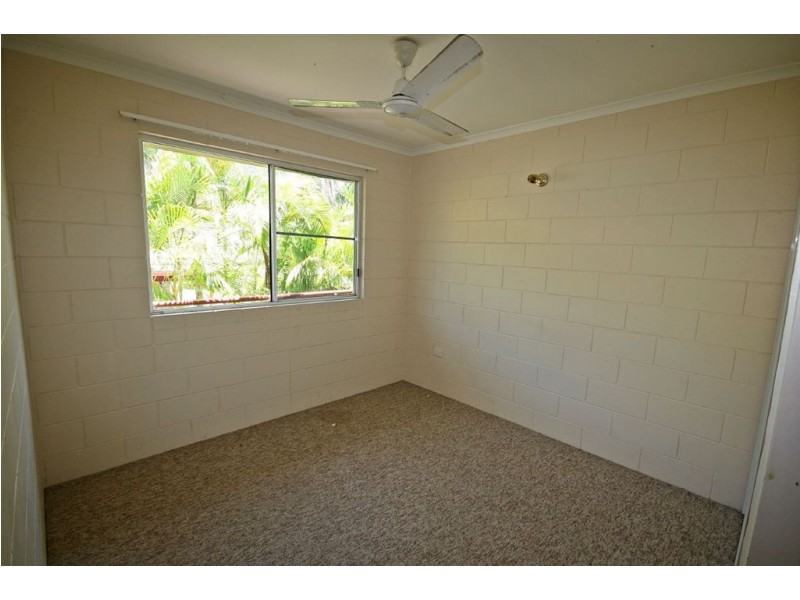 8/14 Island Drive, Cannonvale QLD 4802
