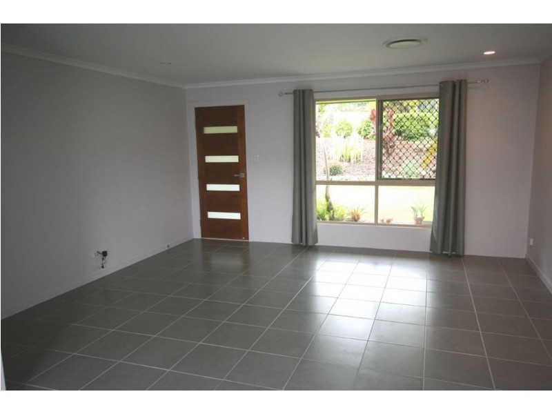 40 South Molle Blvd, Cannonvale QLD 4802