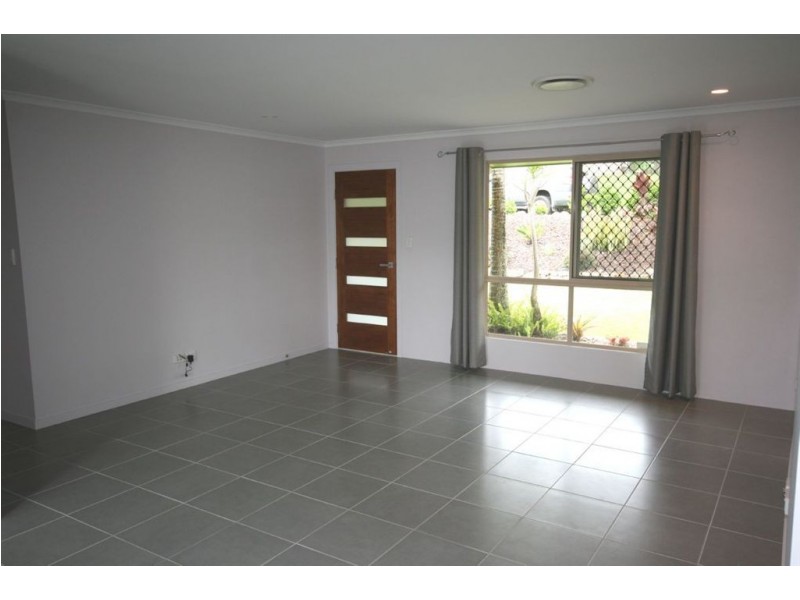 40 South Molle Blvd, Cannonvale QLD 4802
