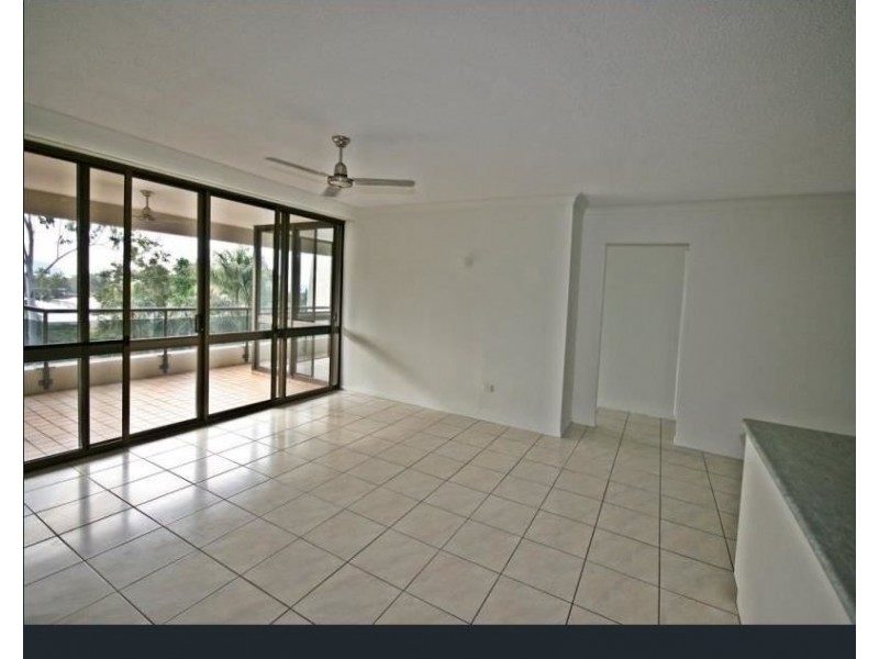 104/2 Eshelby Drive, Cannonvale QLD 4802