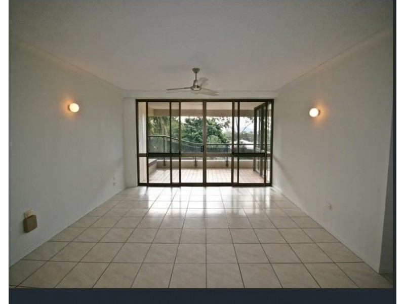 104/2 Eshelby Drive, Cannonvale QLD 4802