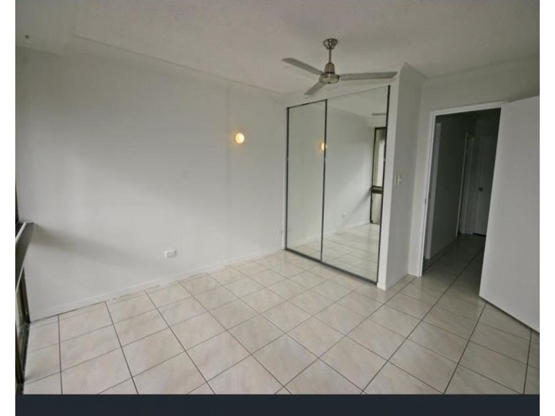 104/2 Eshelby Drive, Cannonvale QLD 4802